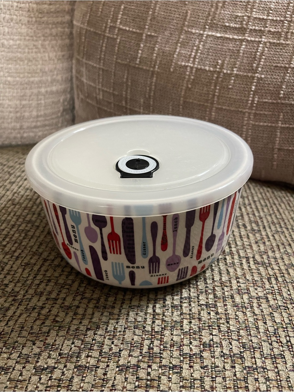 Ciroa Multicolor Utensil Pattern Porcelain Food Storage Bowl w/ Clear Vent Lid
